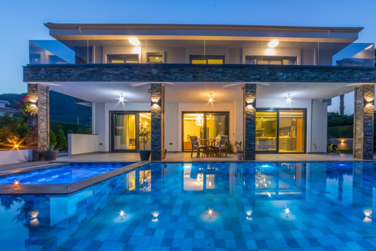 Villa Palmiye Icmeler Daily Weekly Rentals Villa