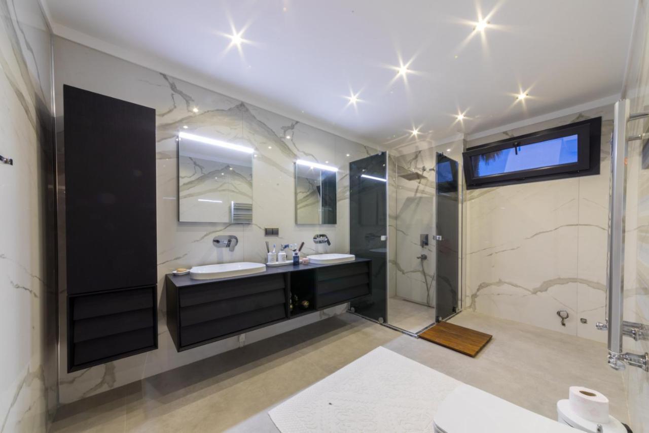 Villa Palmiye Icmeler Daily Weekly Rentals Villa Marmaris